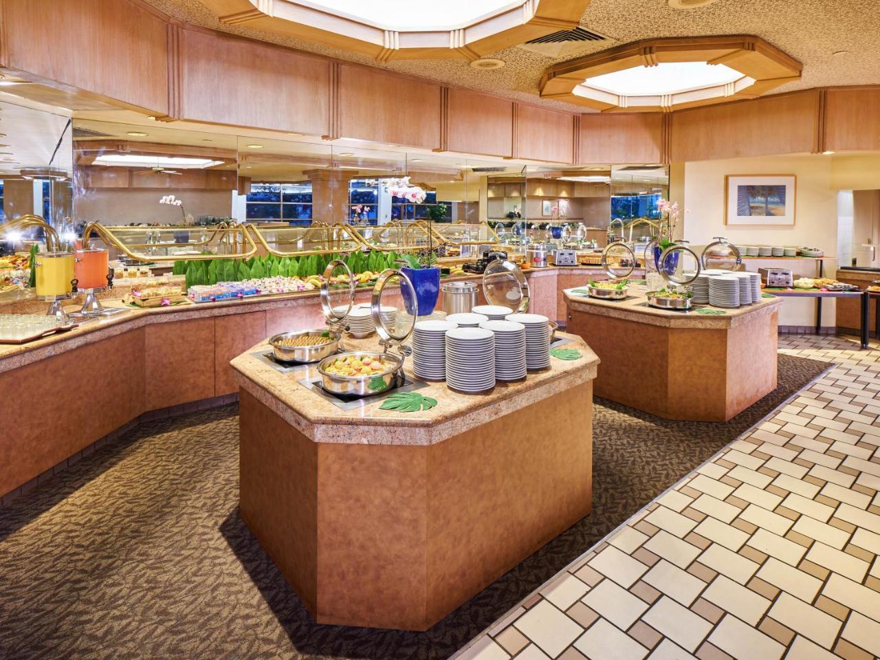 Hotel Ala Moana By Mantra 3*